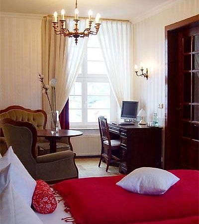 Hotel Altes Hafenhaus Rostock Bagian luar foto