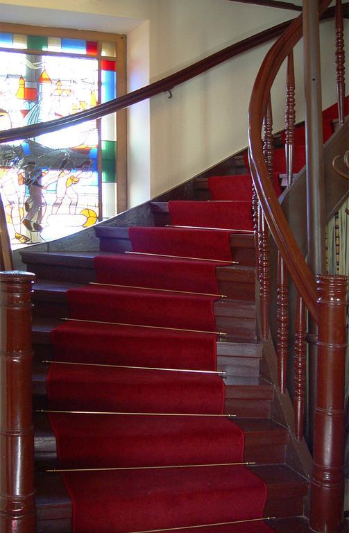 Hotel Altes Hafenhaus Rostock Bagian luar foto