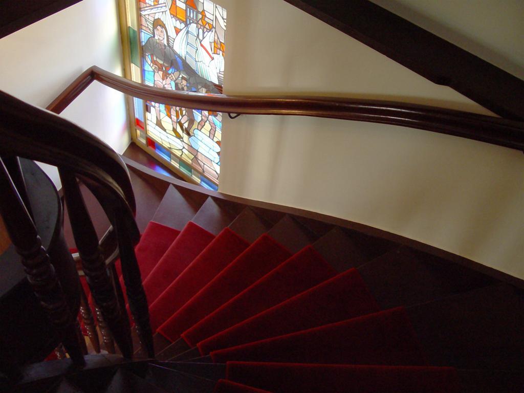 Hotel Altes Hafenhaus Rostock Bagian luar foto